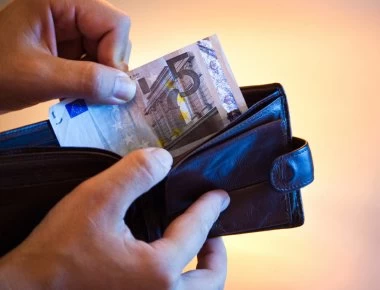 Κοινωνικό εισόδημα αλληλεγγύης: Πότε θα γίνει η πληρωμή των δικαιούχων;